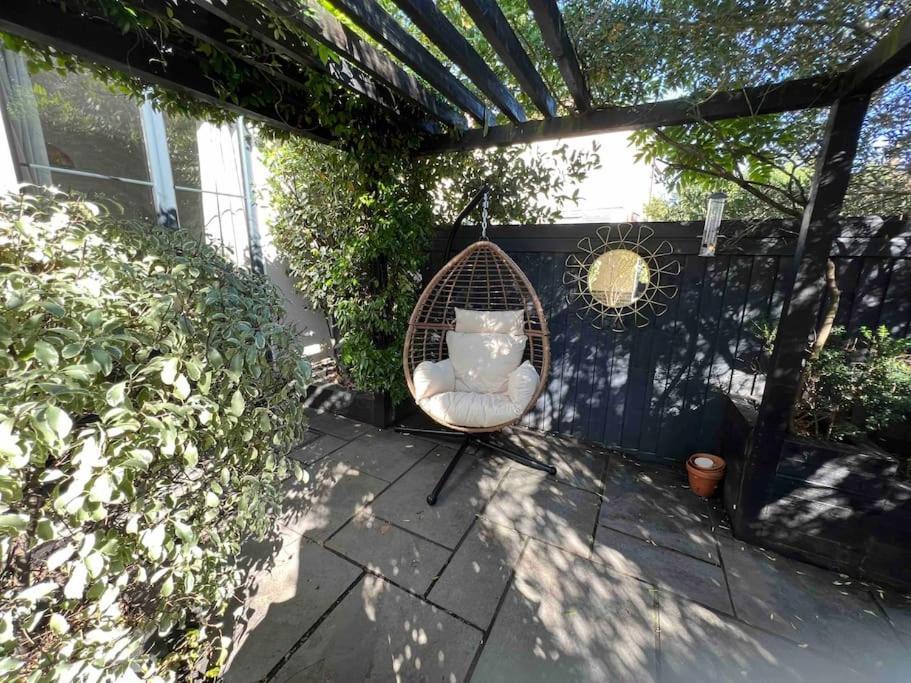 Private Garden Oasis In Central Bristol Eksteriør billede